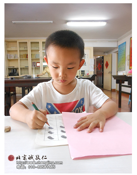 書法教室豐富的教學形式，深深吸引著優優