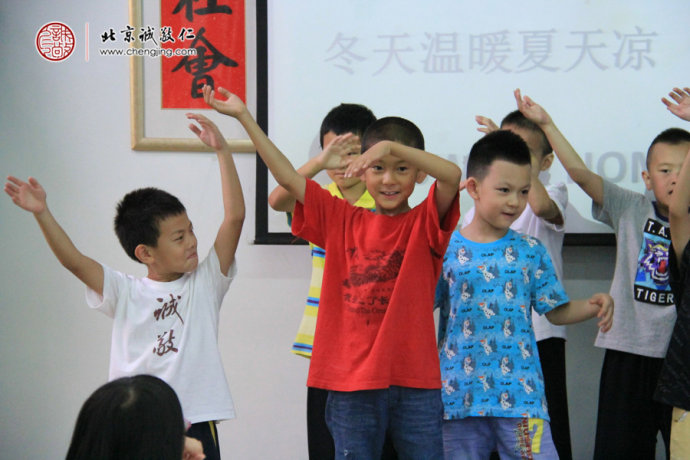 手語歌曲課程帶給小學(xué)員無盡歡樂