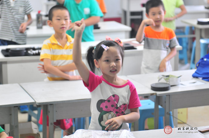 學員練習定心描紅