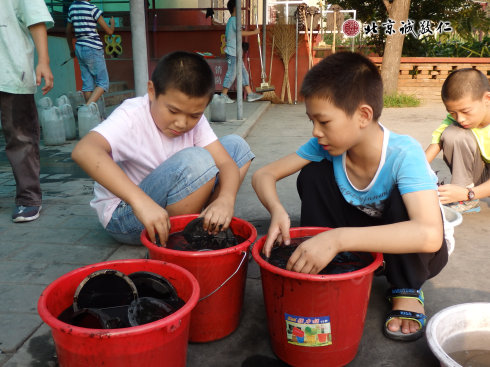 感恩文房四寶，做好清洗工作是重要一環