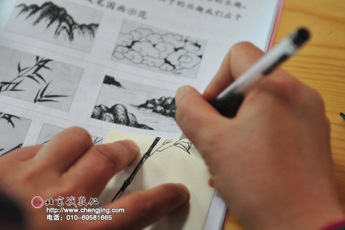 配圖：硬筆繪畫是心靈對景物的描繪                  