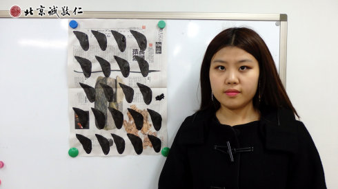 來自北京的學(xué)員展示書法習(xí)作