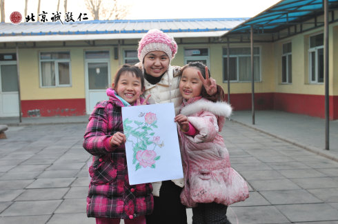 小學(xué)員為老師送上真摯的感恩之情