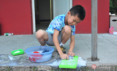 怎樣又快又好又節省地洗衣服，是我們的學習目標。
